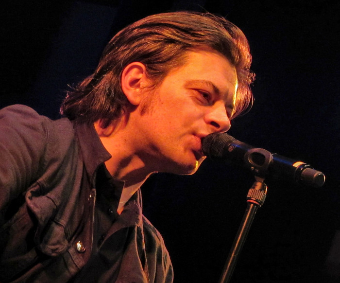 Mehr über den Artikel erfahren Benjamin Biolay – Mainz, 27.02.2013